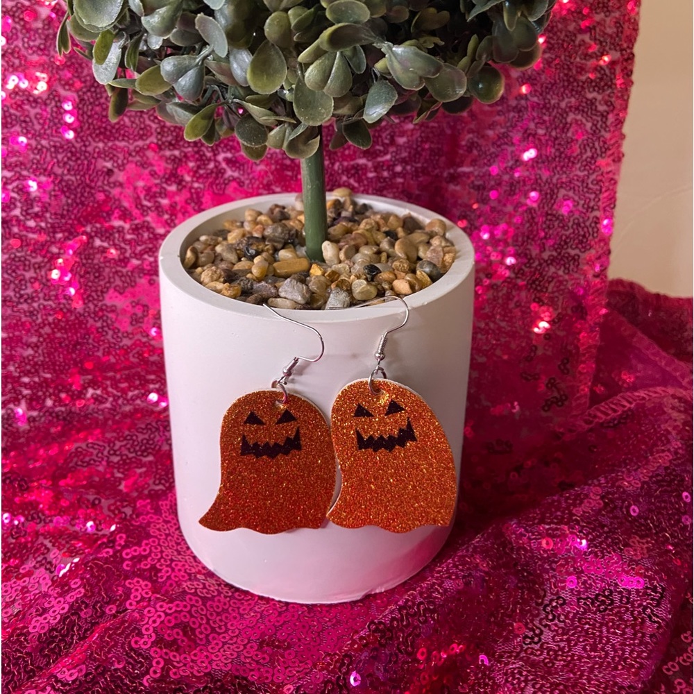 Halloween glitter ghost earrings new